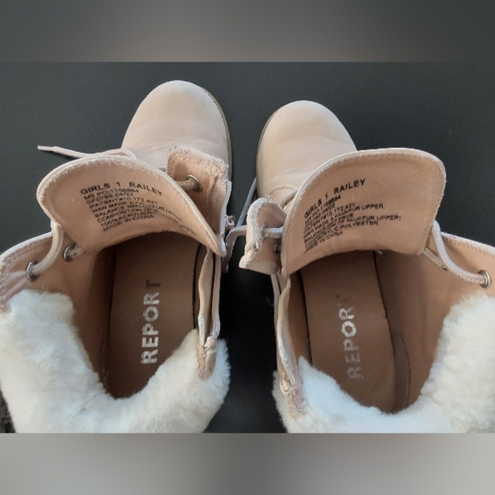 Report Railey Cozy Kids' Tan Faux Fur-Lined Boots / Girl's Size 1 - Picture 7 of 9